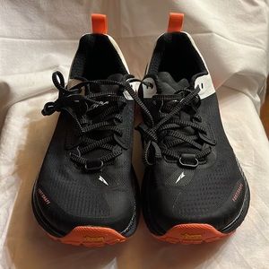 ALTRA “Olympus 4” trail shoes